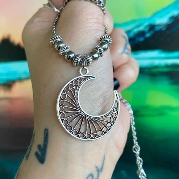 Crecent moon necklace and earrings . Silver boho set lunula moon design - Picture 7 of 13